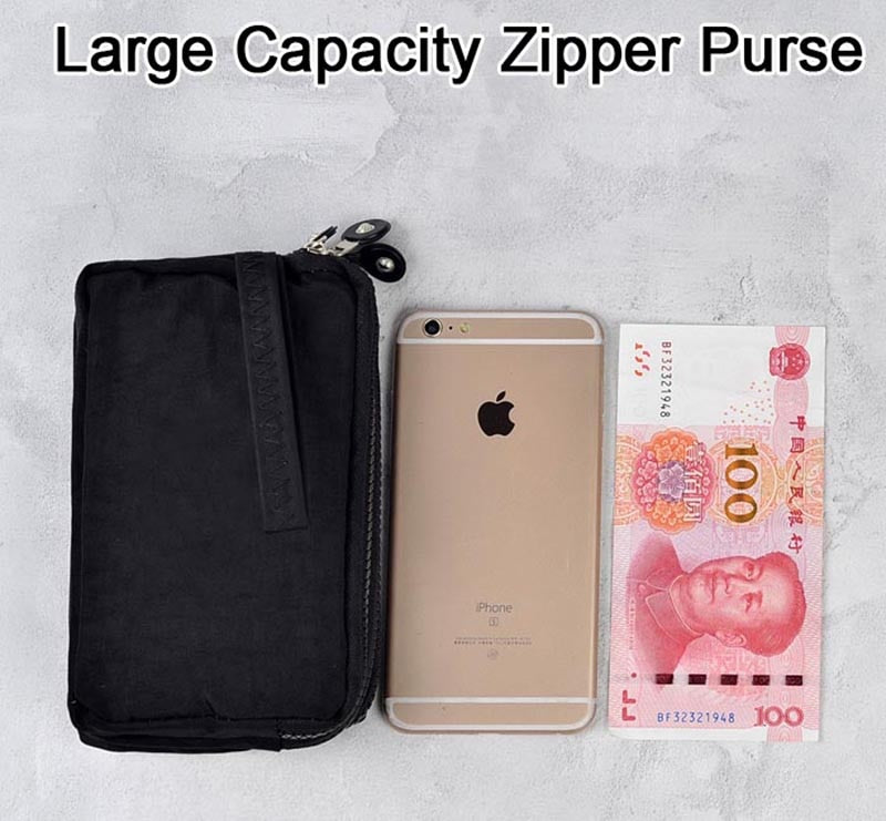 حقيبه يدويه صغيره لحمل المحتويات اليوميه