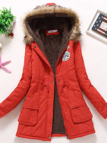 جاكيت نسائي مع غطاء للرأس