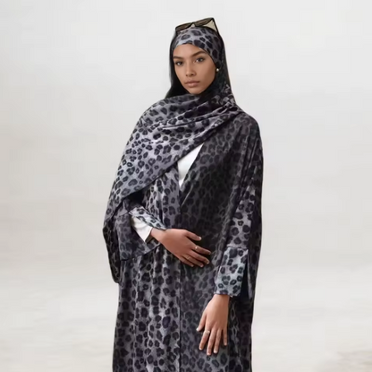 عبايه نسائيه جلد النمر مع شال لون أزرق غامق