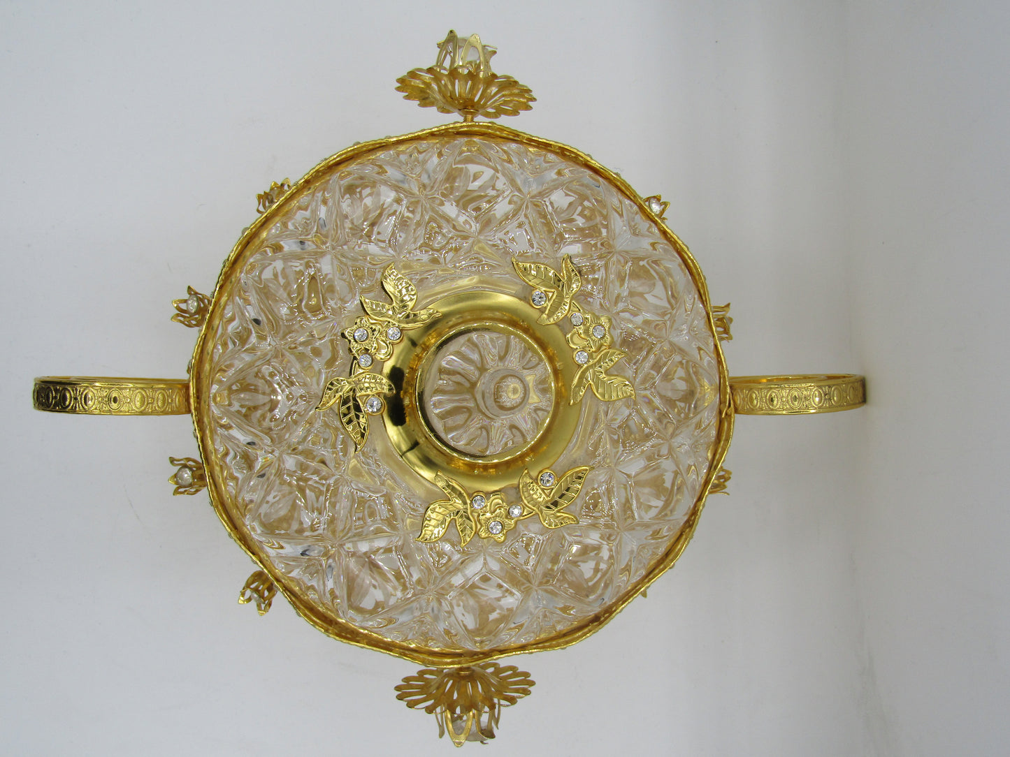 مقدمة جكليت ذهبي وكرستال